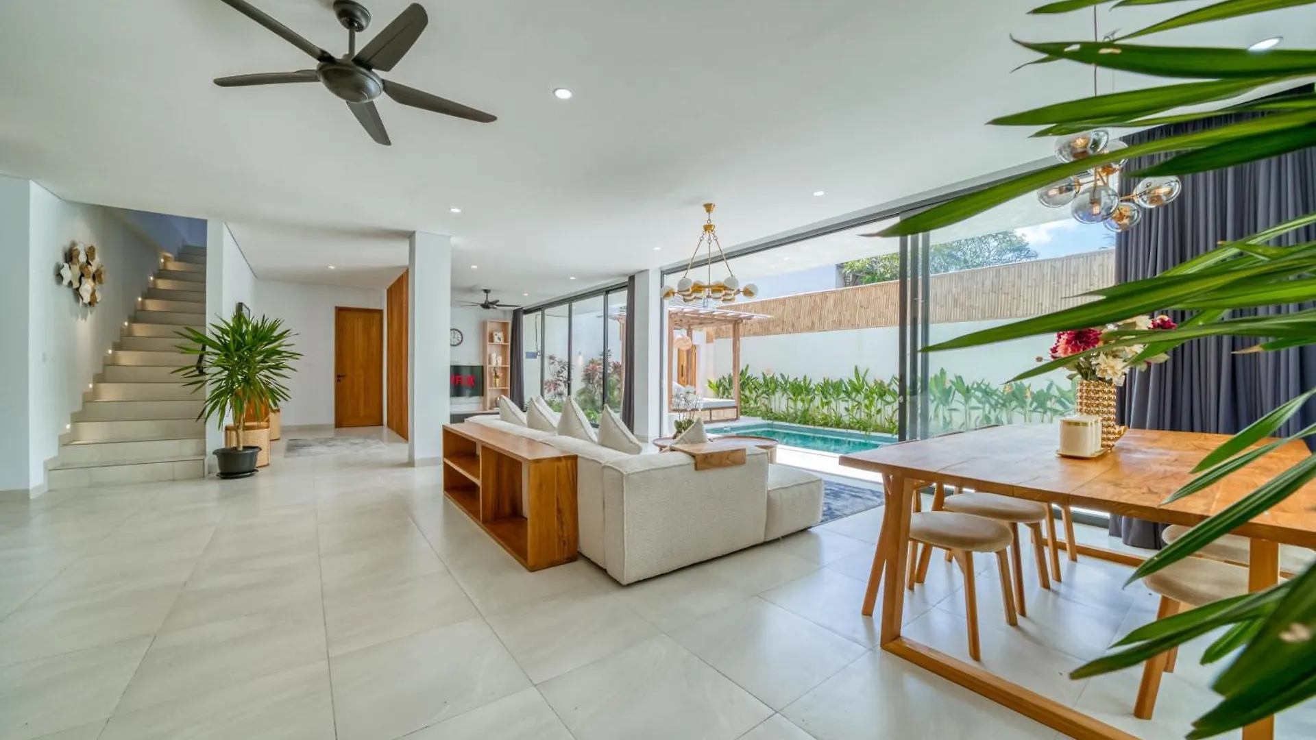 Villa Kangla - 3Br Luxurious Villa Seminyak Indonesia