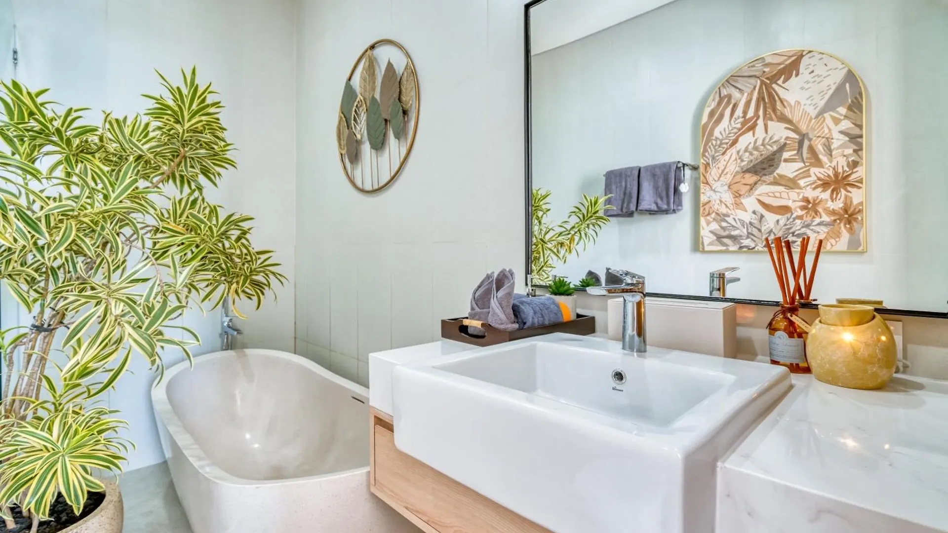 Villa Kangla - 3Br Luxurious Villa Seminyak