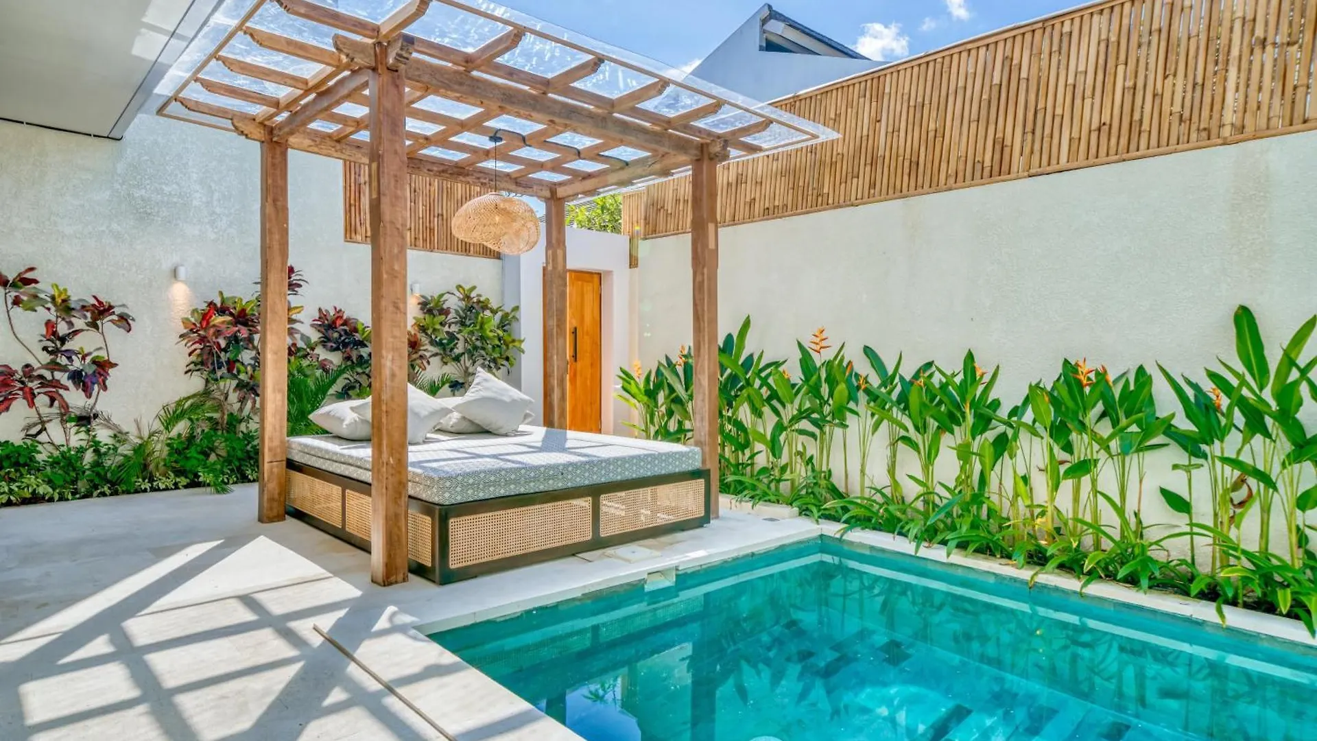 Villa Kangla - 3Br Luxurious Villa Seminyak